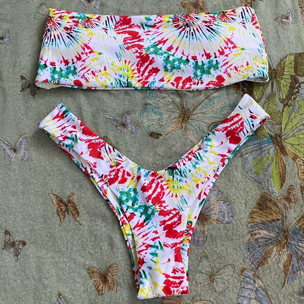 Tie dye bikini!
